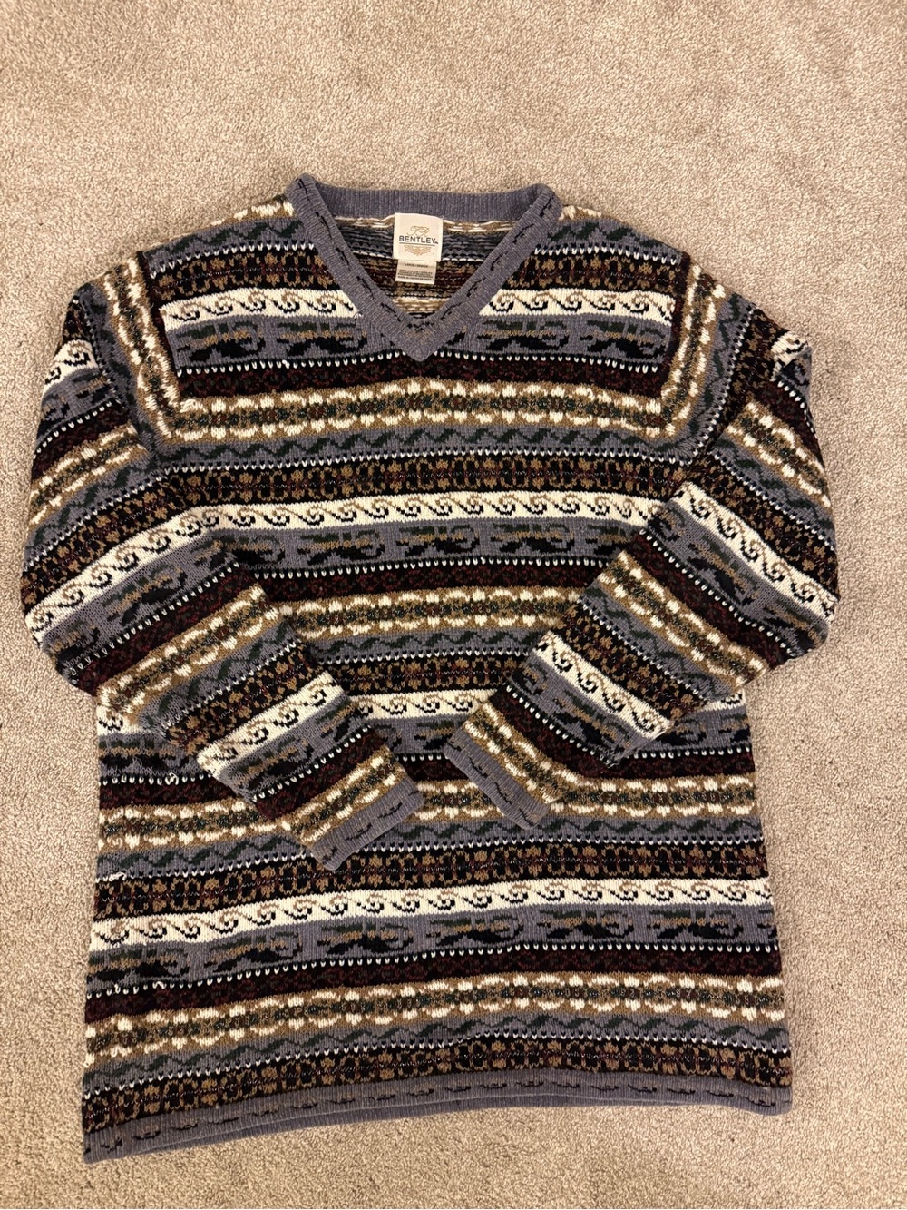Bentley brand vintage gray multicolor patterned v-neck sweater